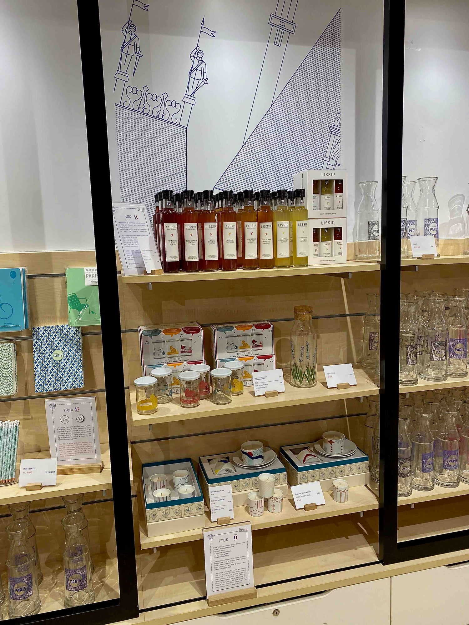 Les produits By Tiline dans la boutique de l'hotel de Ville : Paris Rendez-Vous